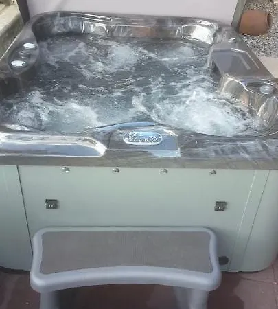 Cosmema House 1 Hot Tub And Swimming Pool *
