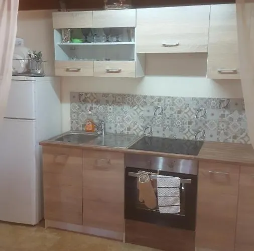 Cosmema House 1 Hot Tub And Swimming Pool Prázdninový dům *