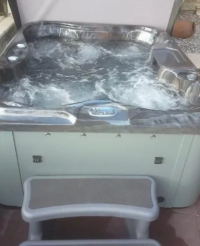 Cosmema House 1 Hot Tub And Swimming Pool *